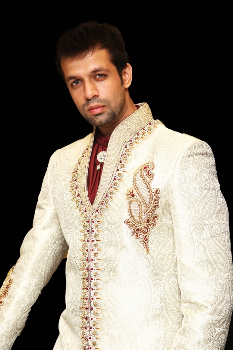 Off White Trendy Short Length Sherwani BL2001